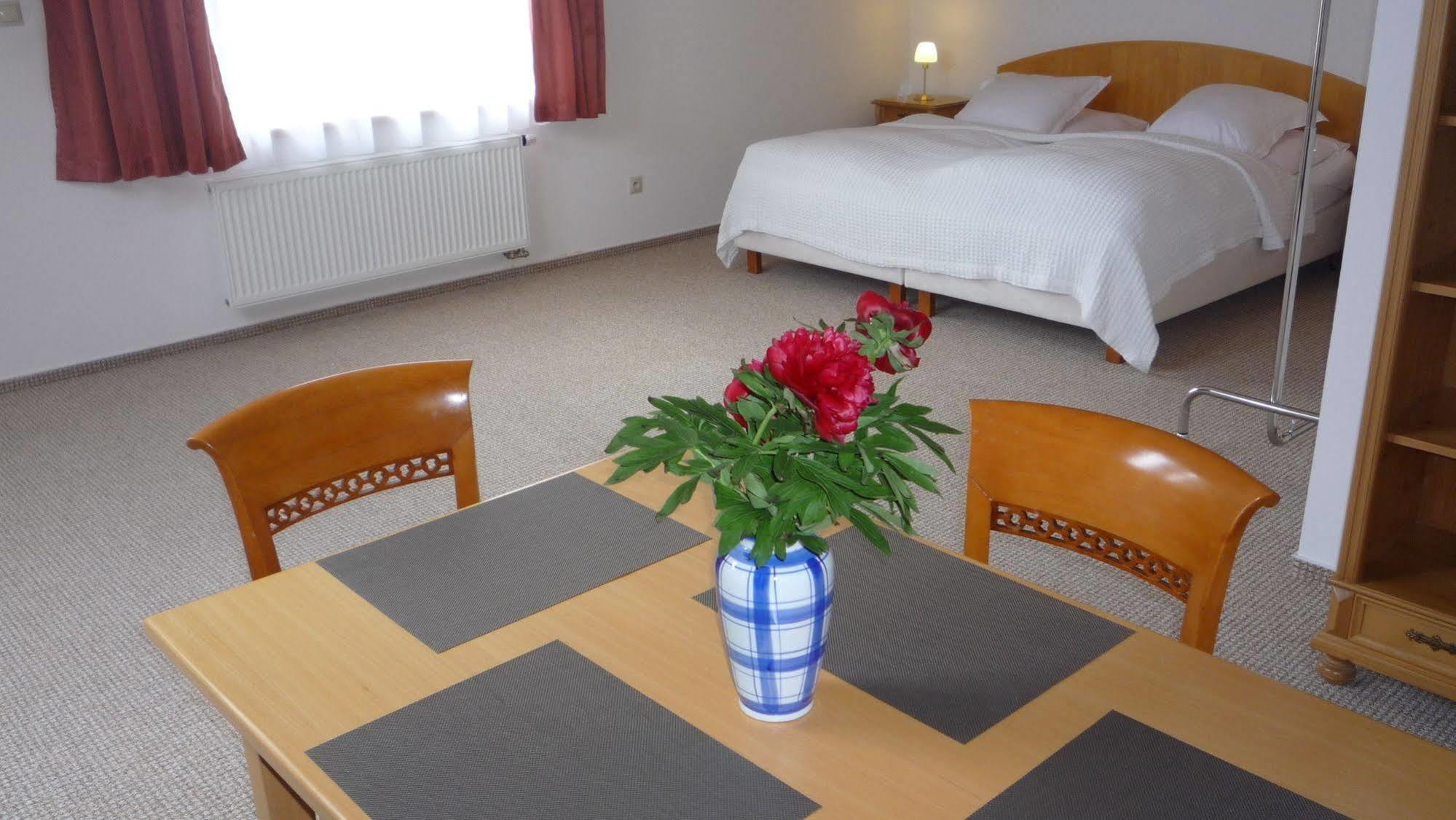 Apartmany Graf Chyne Exterior photo